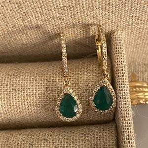 EFFY emerald and Diamond drop earrings